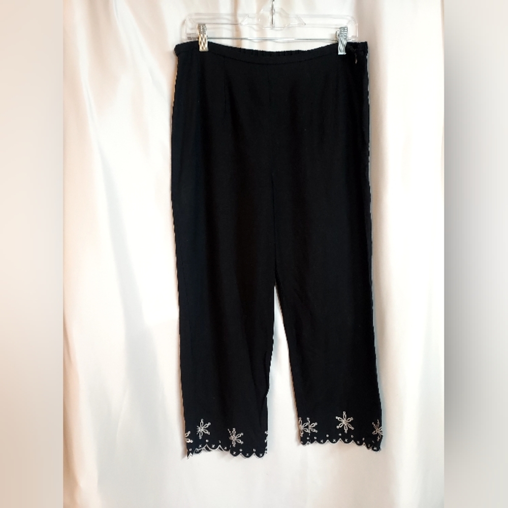 Tiramisu Black Linen Blend White Embroidery Spring Cropped Size 10